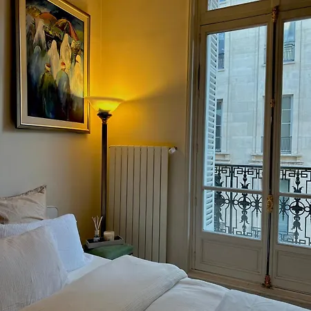 Apartment Champs Elysee Prestige *